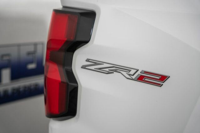 2026 Chevrolet Colorado ZR2 - Photo 22