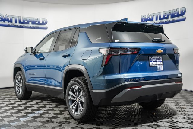 2026 Chevrolet Equinox LT photo 4