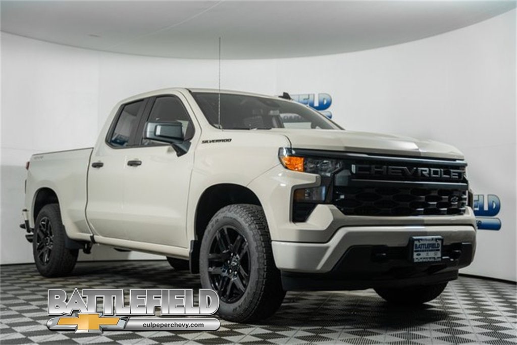 2026 Chevrolet Silverado Custom's photo
