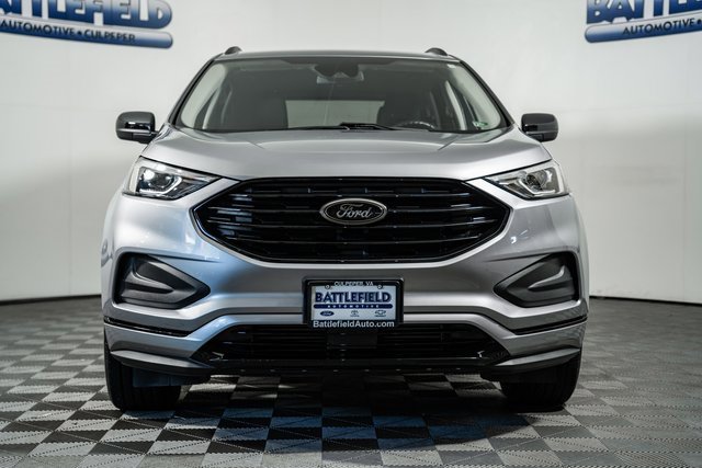 2024 Ford Edge SE photo 2