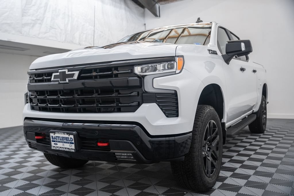 2026 Chevrolet Silverado 1500 LT Trail Boss - Photo 3