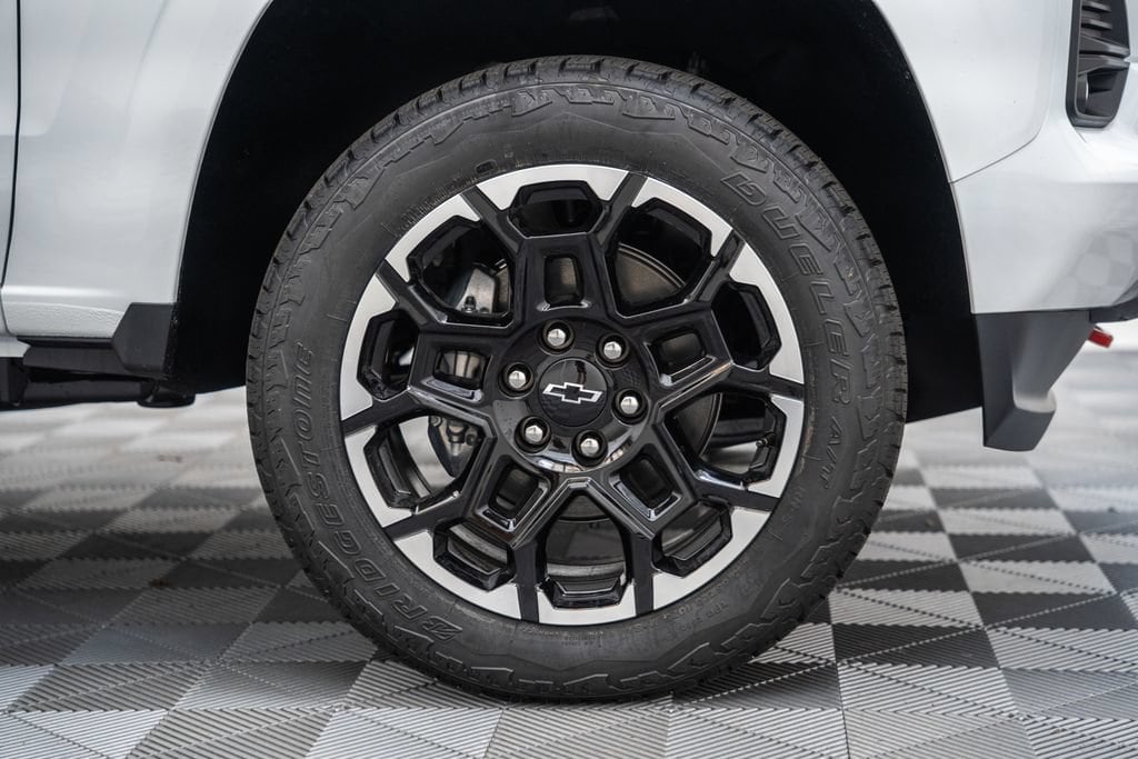 2026 Chevrolet Colorado Z71 - Photo 17