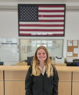 Staff member Amanda Leonard from ID_f08550cf69ab