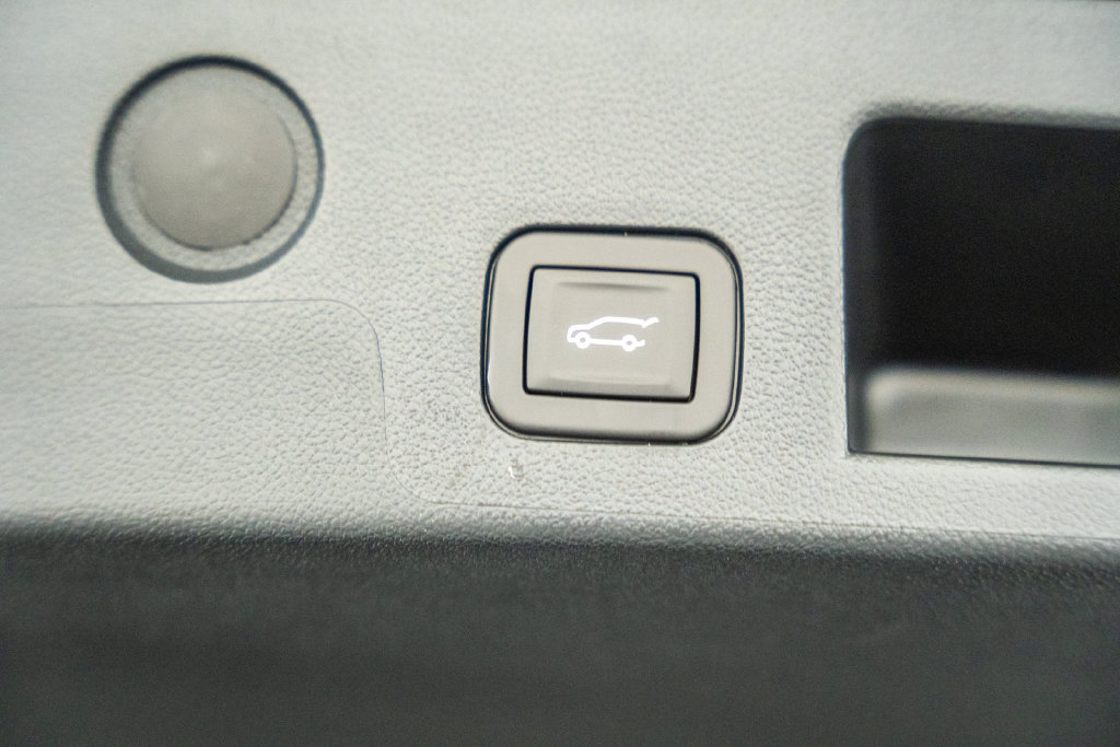 2027 Chevrolet Equinox LT - Photo 12