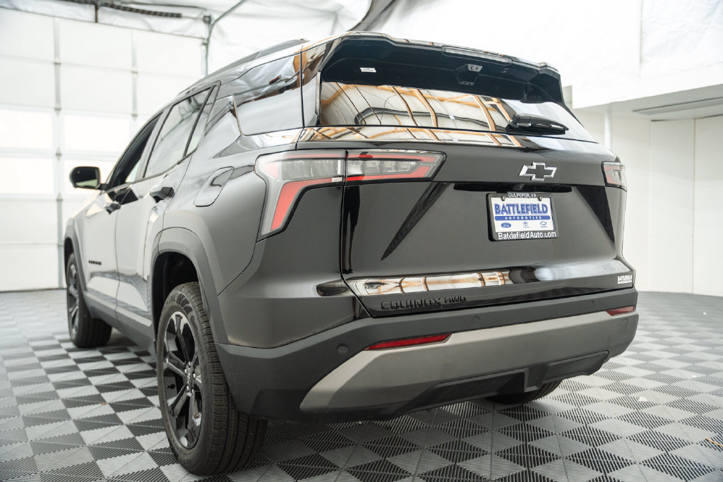 2027 Chevrolet Equinox LT - Photo 7