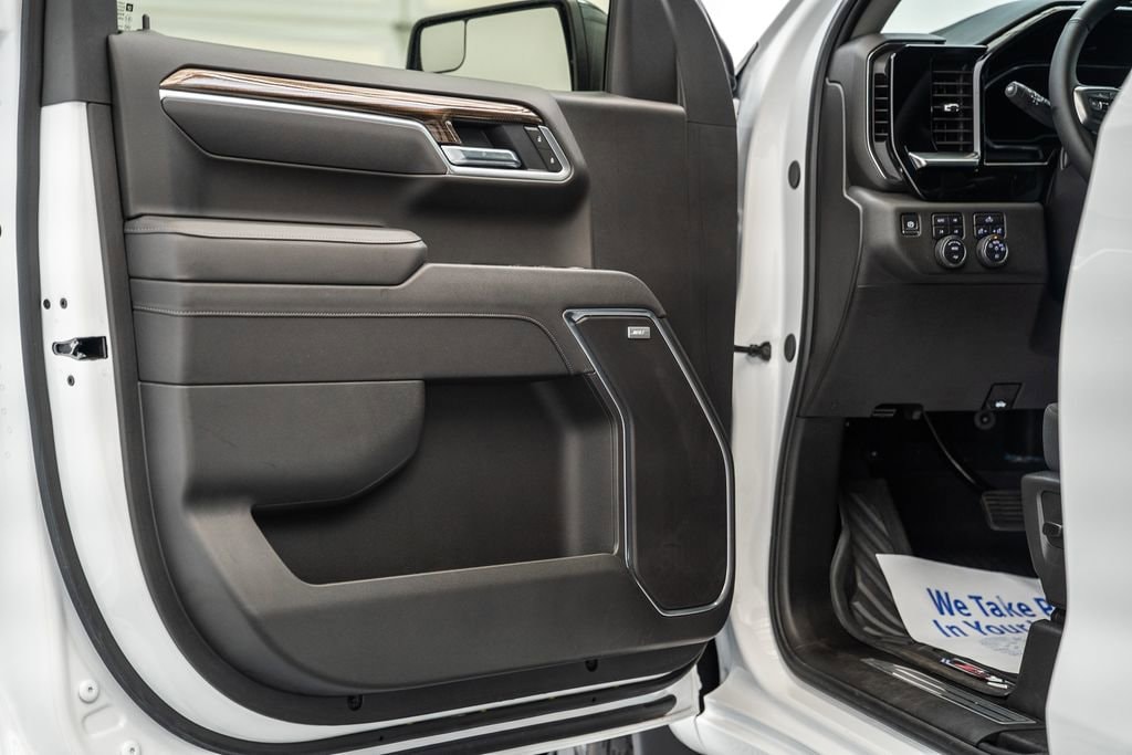 2025 Chevrolet Silverado 1500 RST - Photo 38