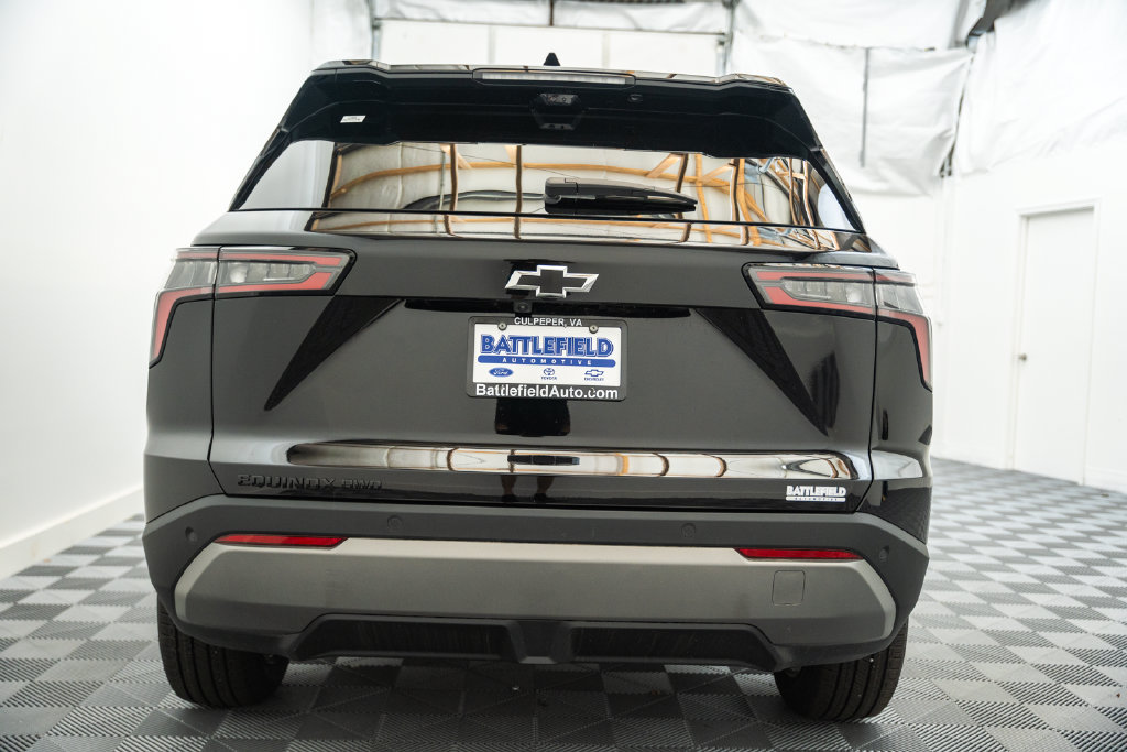 2027 Chevrolet Equinox LT - Photo 6