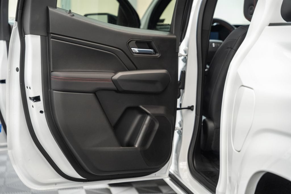 2026 Chevrolet Colorado Z71 - Photo 41