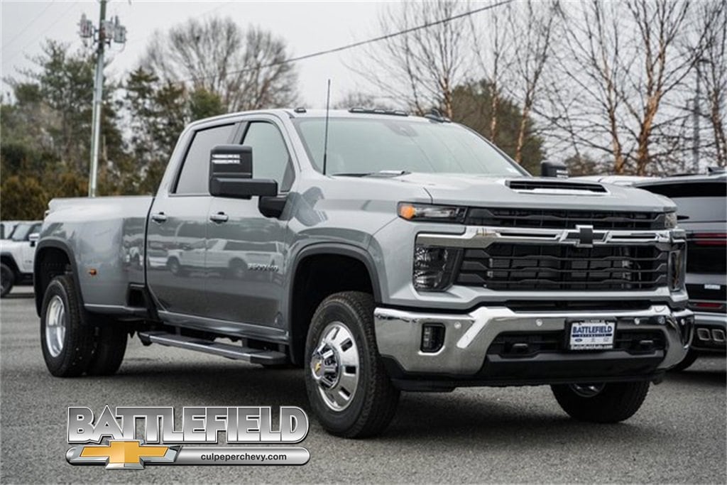 2026 Chevrolet Silverado HD LT's photo