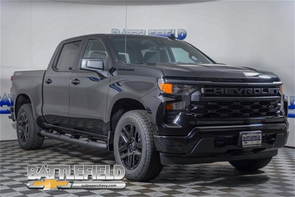 2026 Chevrolet Silverado Custom's photo