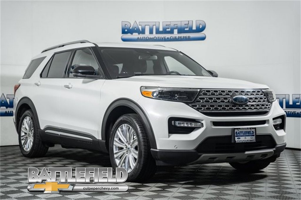 2020 Ford Explorer Limited's photo