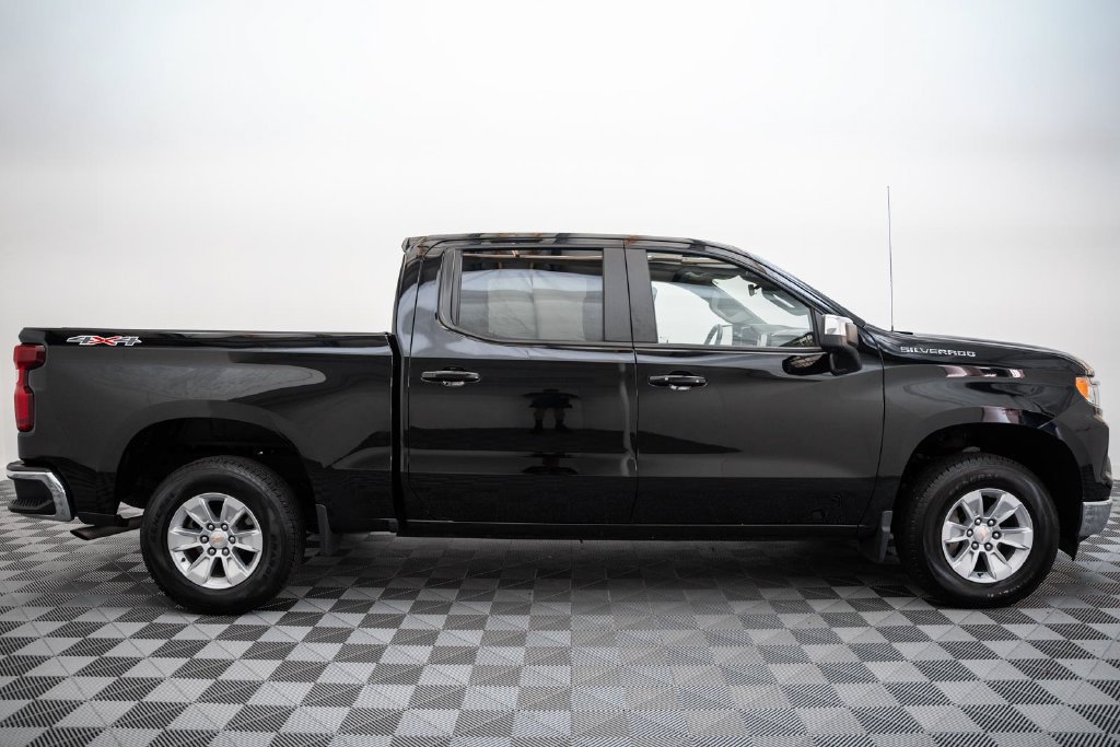 Used 2025 Chevrolet Silverado 1500 LT Truck Crew Cab
