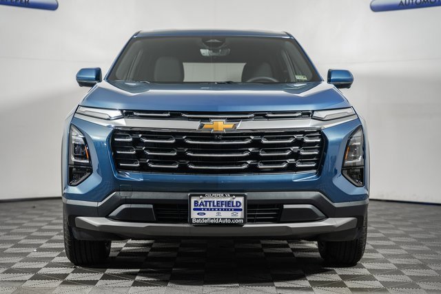 2026 Chevrolet Equinox LT photo 2