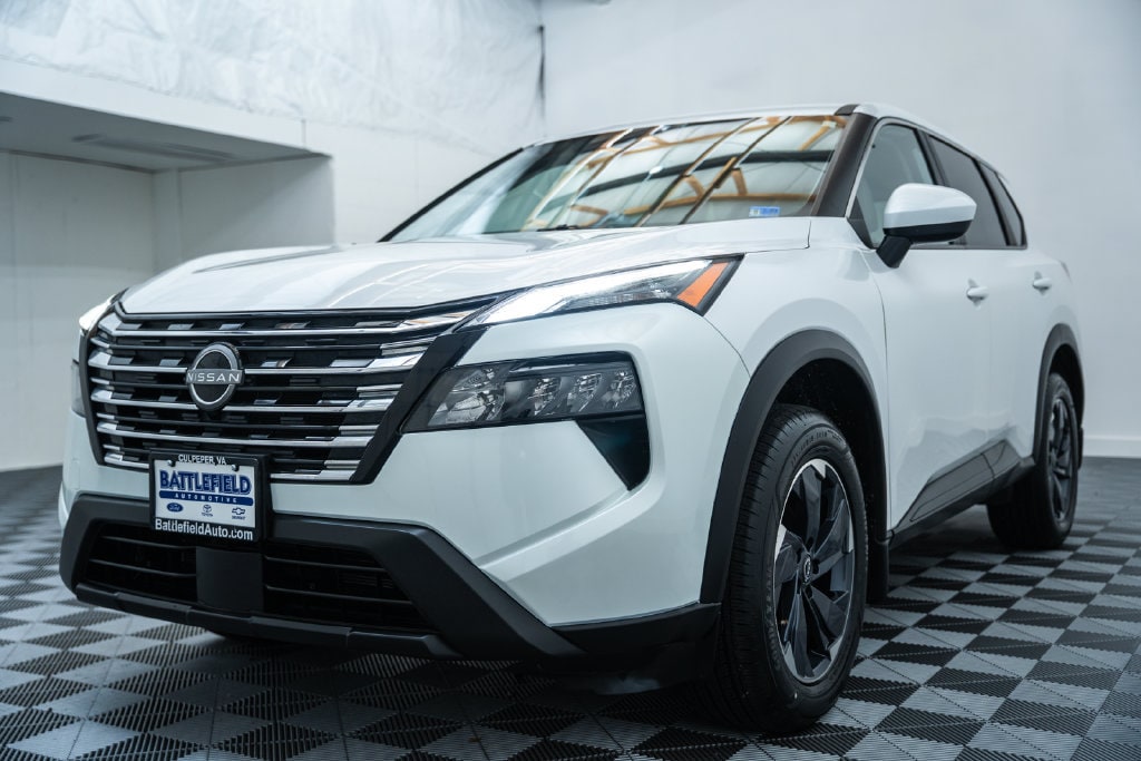 Used 2025 Nissan Rogue SV SUV