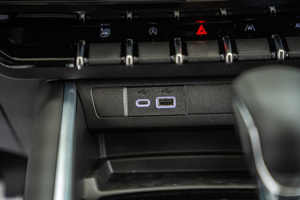 2026 Chevrolet Colorado Z71 - Photo 26