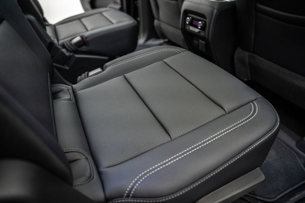 2026 Chevrolet Traverse LT - Photo 34
