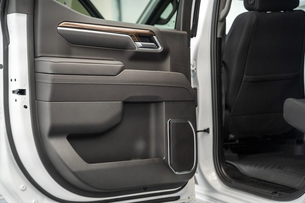 2025 Chevrolet Silverado 1500 RST - Photo 37