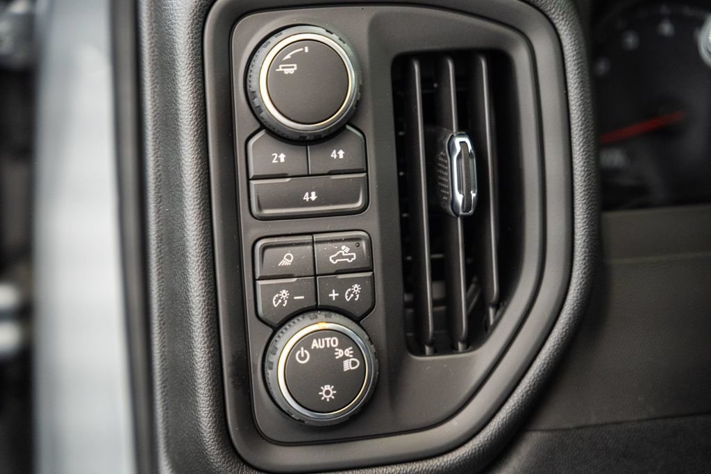 2026 Chevrolet Silverado 2500 HD Custom - Photo 35