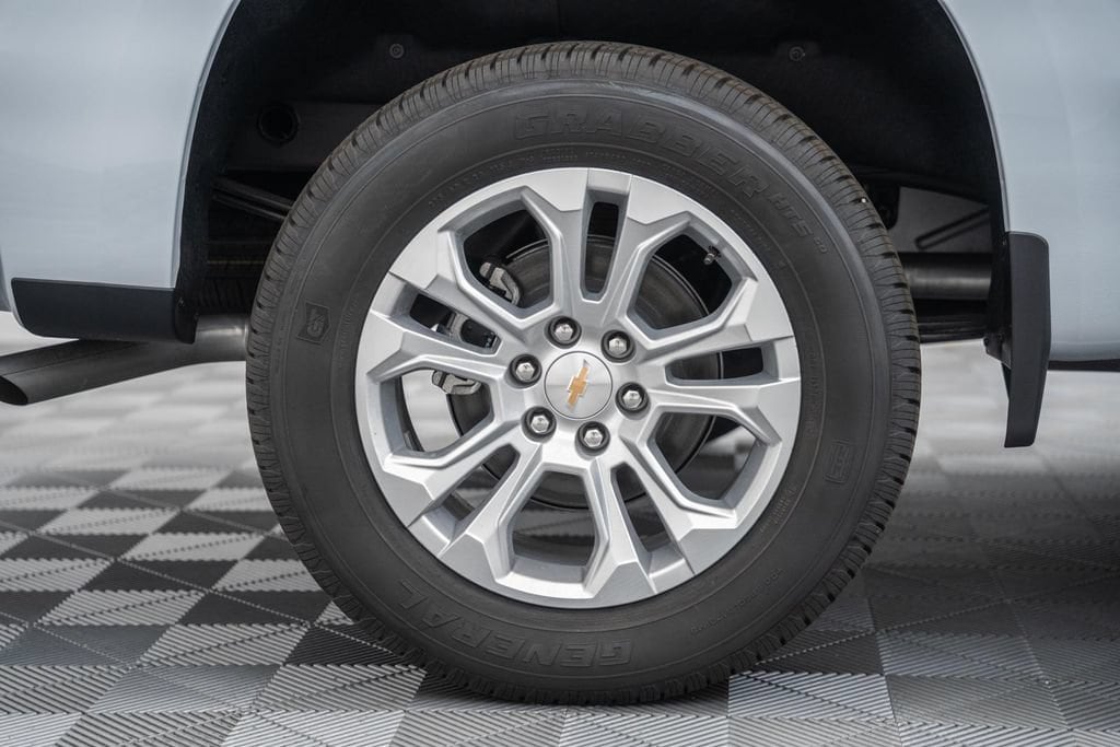 2026 Chevrolet Silverado 1500 LTZ - Photo 19
