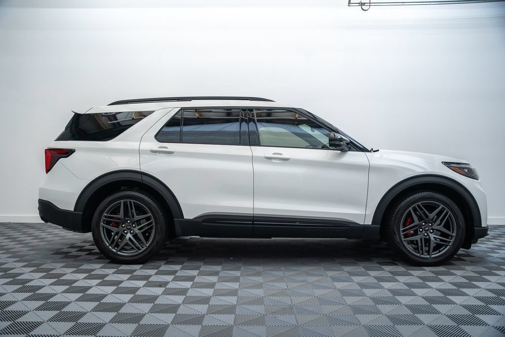 Used 2025 Ford Explorer ST SUV
