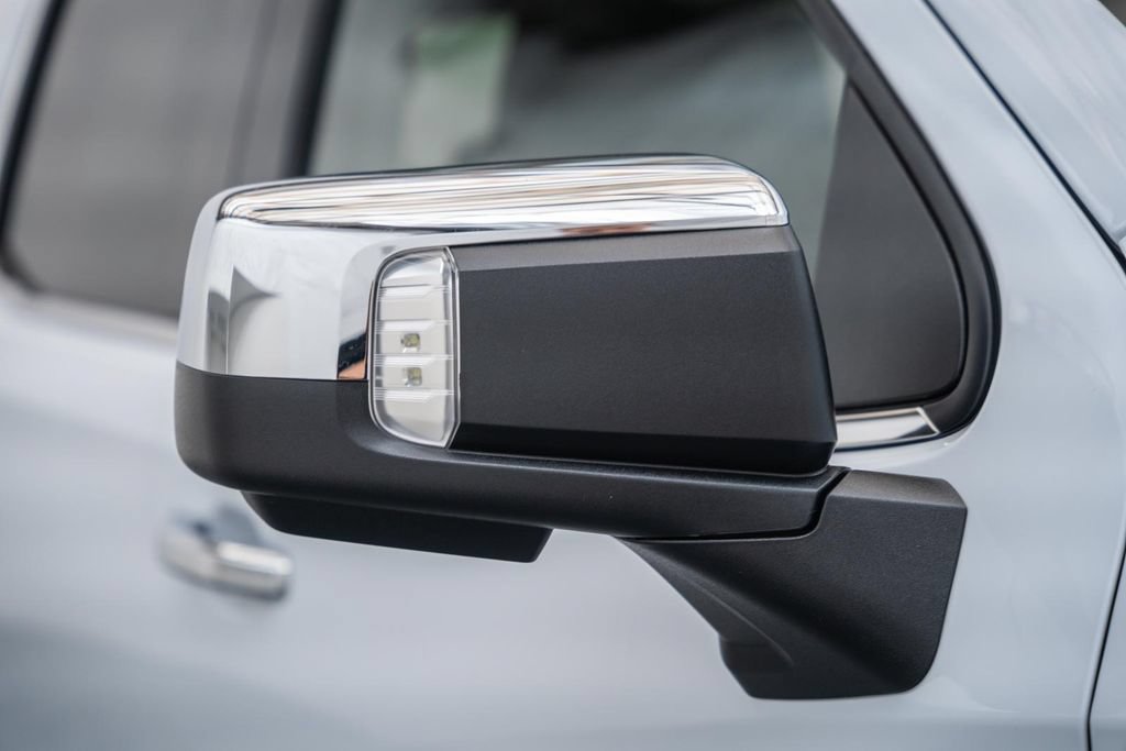 2026 Chevrolet Silverado 1500 LTZ - Photo 15
