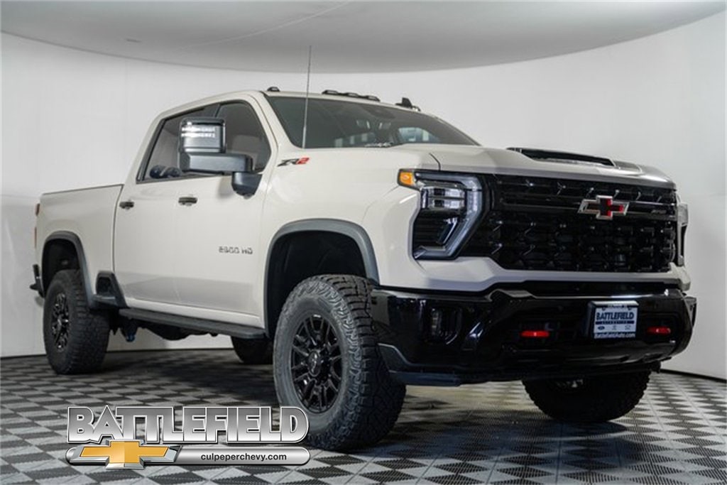 2026 Chevrolet Silverado HD ZR2's photo