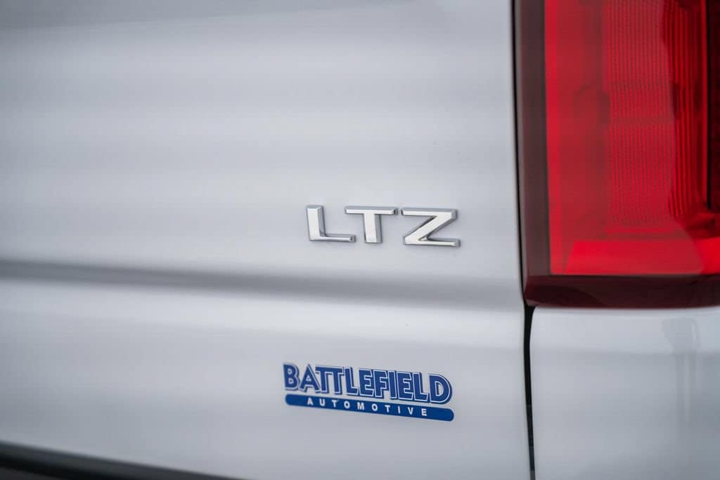 2026 Chevrolet Silverado 1500 LTZ - Photo 9