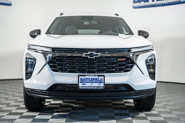 2026 Chevrolet Trax photo 2