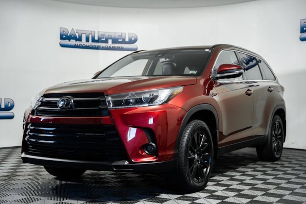 Used 2019 Toyota Highlander SE SUV