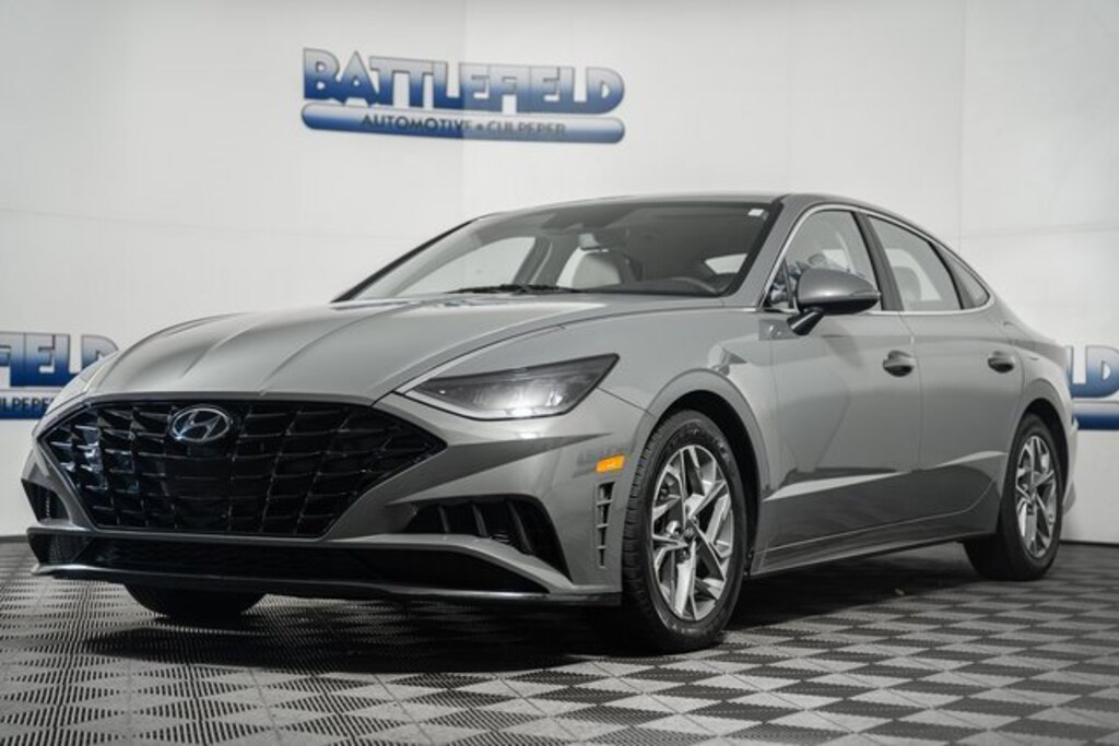 Used 2023 Hyundai Sonata SEL Sedan