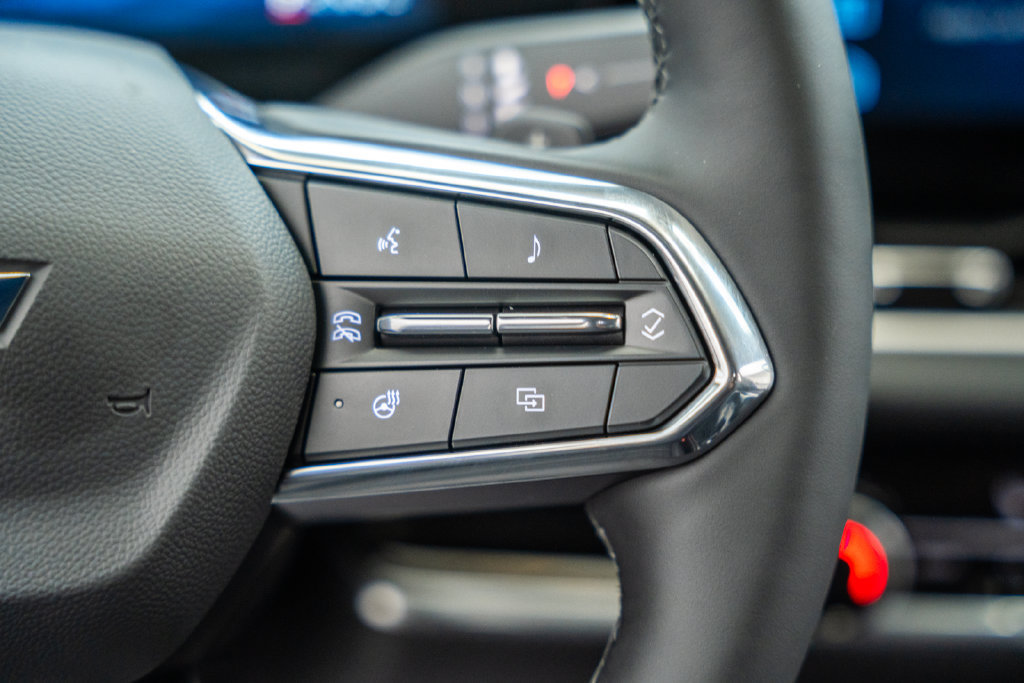 2027 Chevrolet Equinox LT - Photo 31