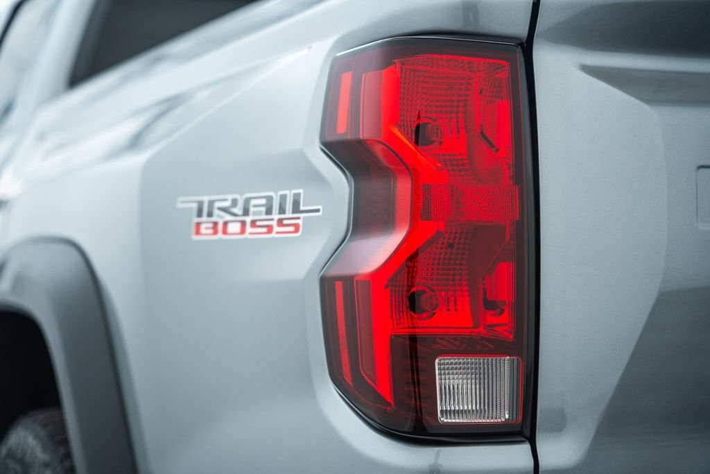 2026 Chevrolet Colorado Trail Boss - Photo 8
