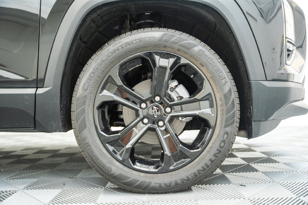 2027 Chevrolet Equinox LT - Photo 20
