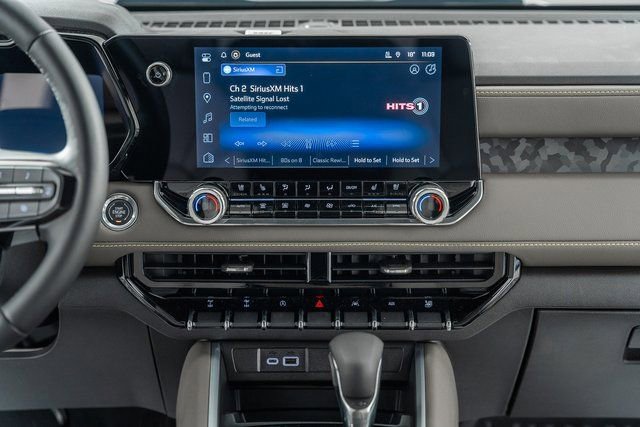 2026 Chevrolet Colorado ZR2 - Photo 25