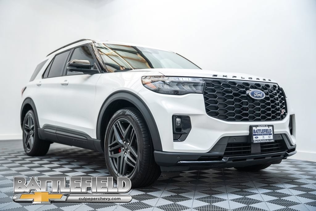 Used 2025 Ford Explorer ST SUV