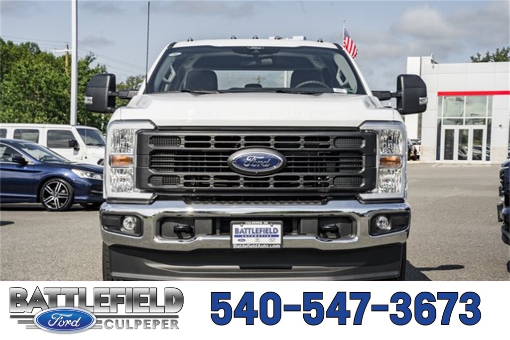 2025 Ford F-250 XL photo 2