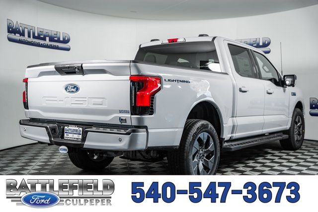2025 Ford F-150 Lightning Flash - Photo 10