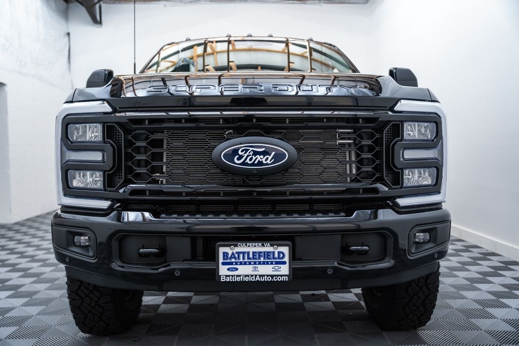 New 2027 Ford F-250 Lariat Truck