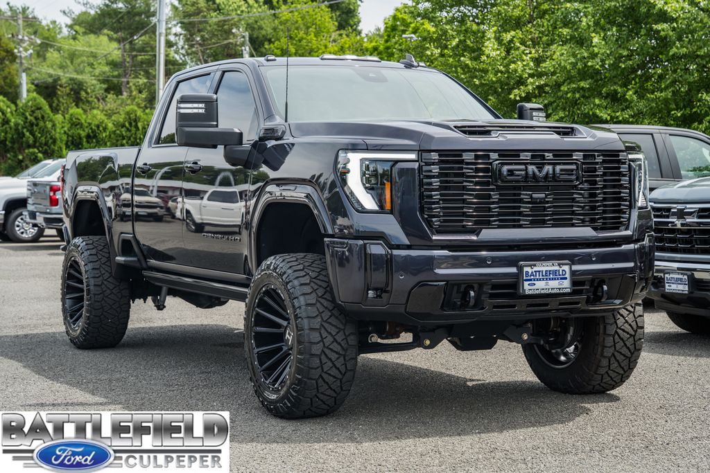2025 GMC Sierra Denali 4WD Crew Cab Standard Box SRW's photo