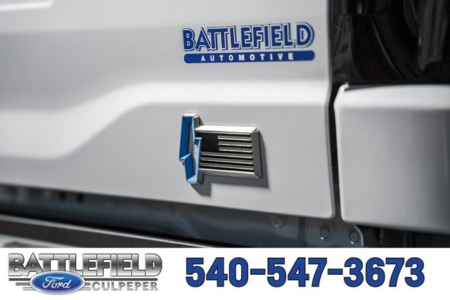2025 Ford F-150 Lightning Flash - Photo 7