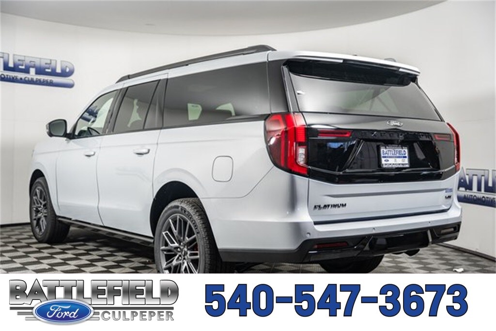 2025 Ford Expedition Platinum MAX photo 2