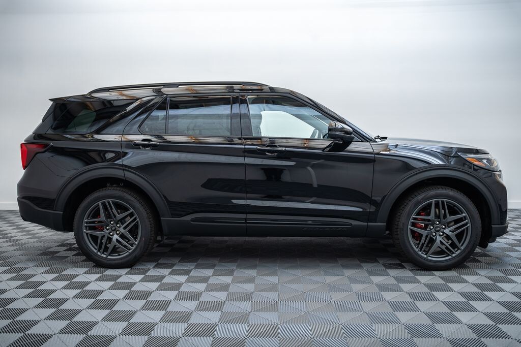 New 2026 Ford Explorer ST-Line SUV