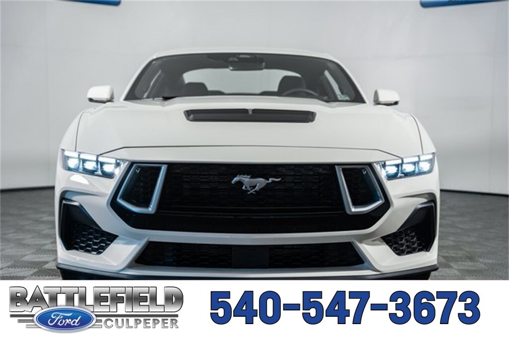 2025 Ford Mustang GT Premium photo 2