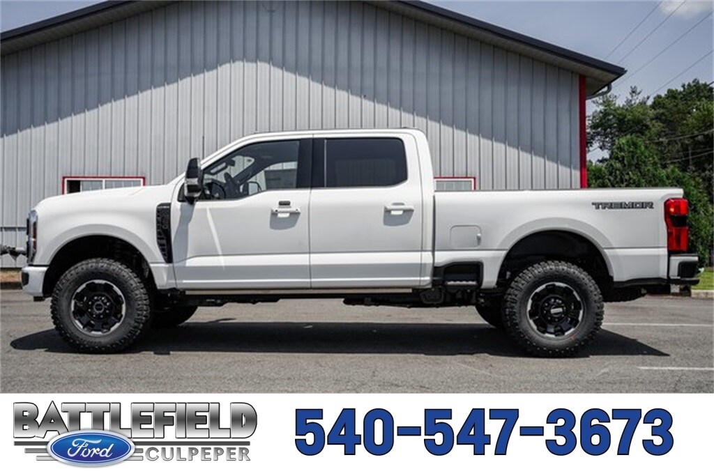 2025 Ford F-350 Platinum photo 4