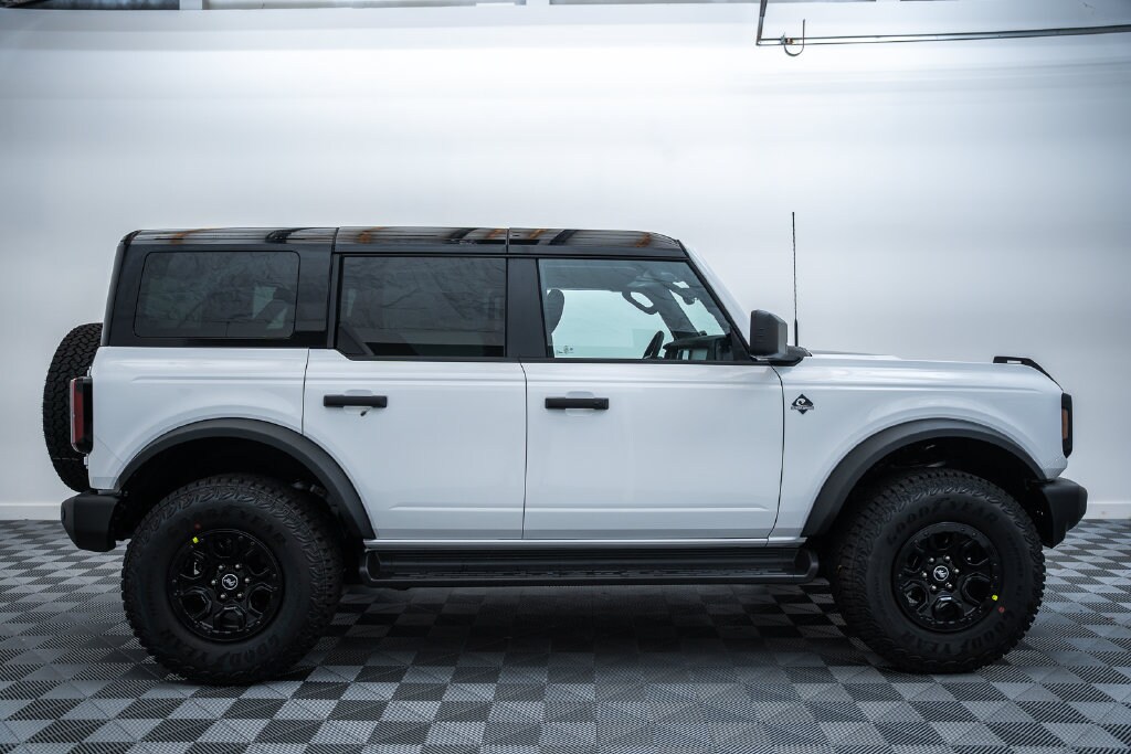 New 2026 Ford Bronco Outer Banks SUV