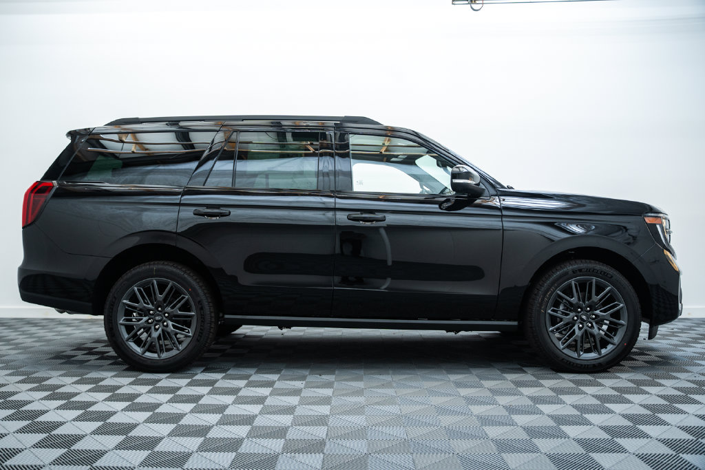 New 2027 Ford Expedition Platinum SUV