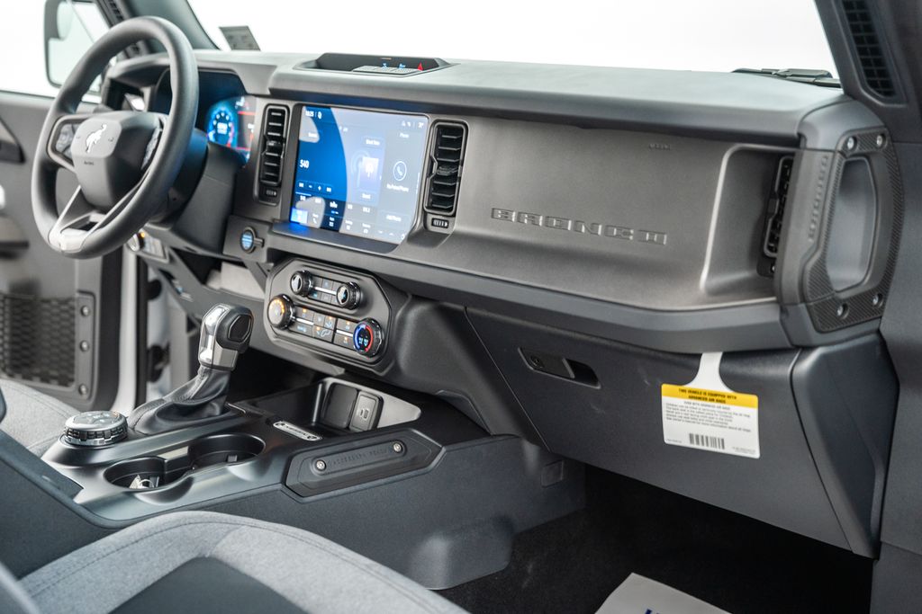 2026 Ford Bronco 2-Door Base - Photo 18