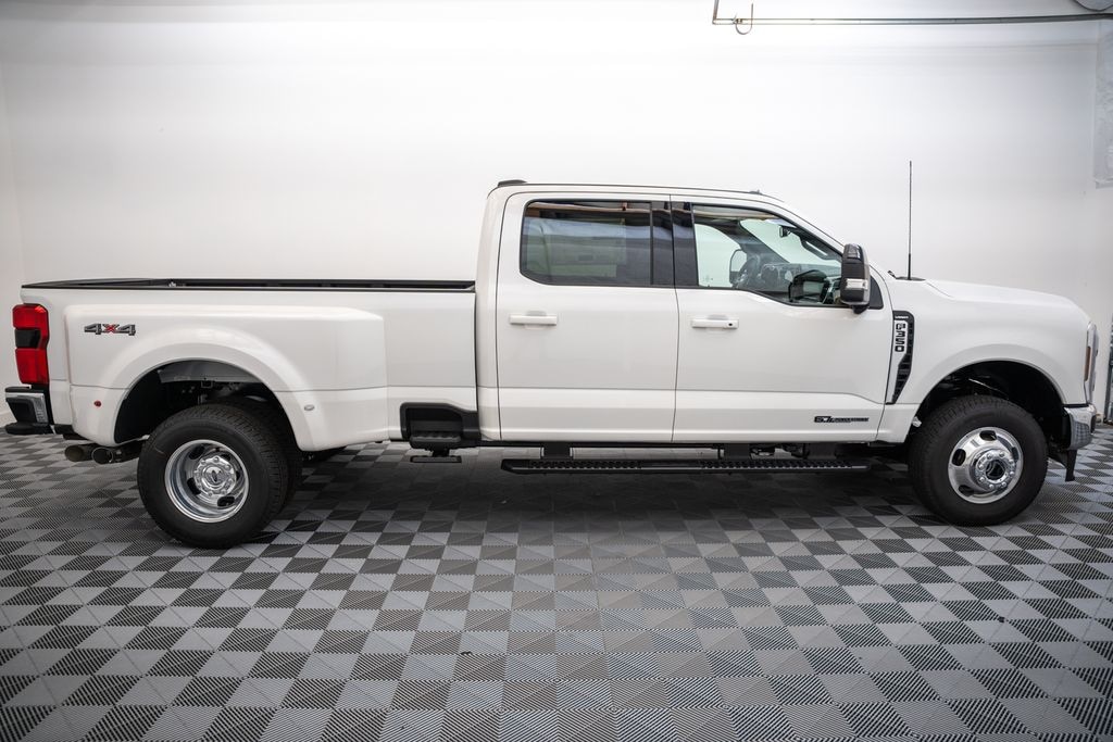 New 2026 Ford F-350 Lariat Truck