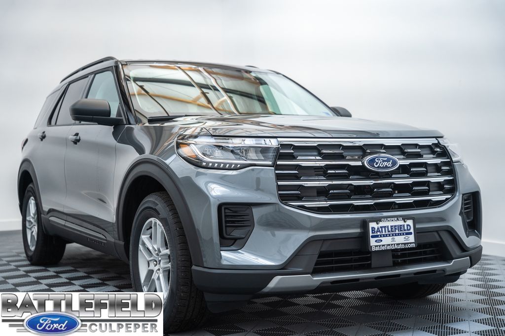 2026 Ford Explorer Active 4WD's photo