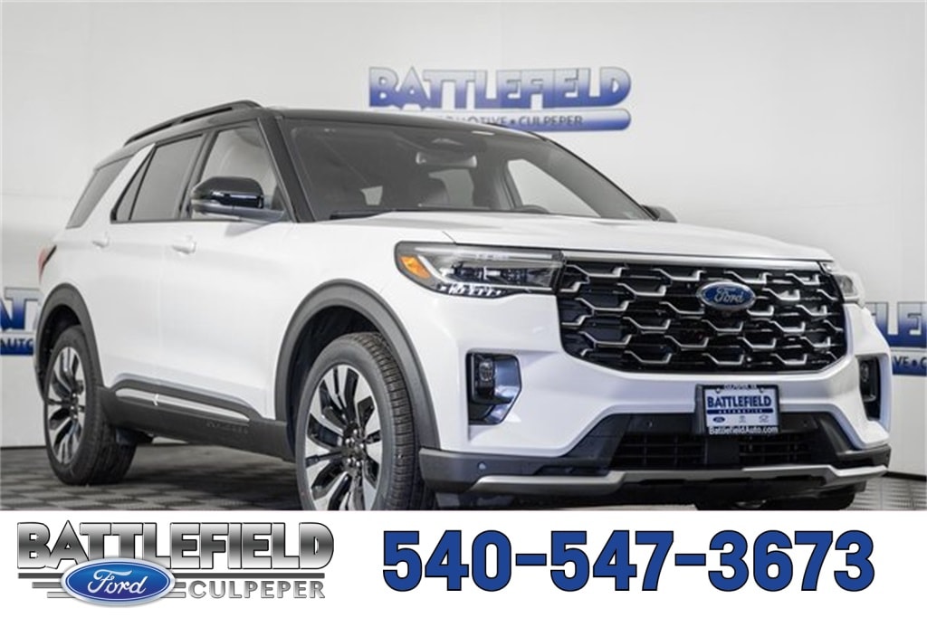 2026 Ford Explorer Platinum's photo